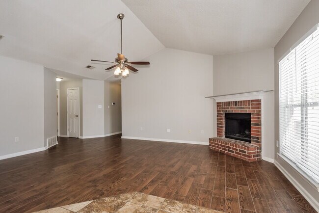 Foto del edificio - 7762 Parkview Cir E