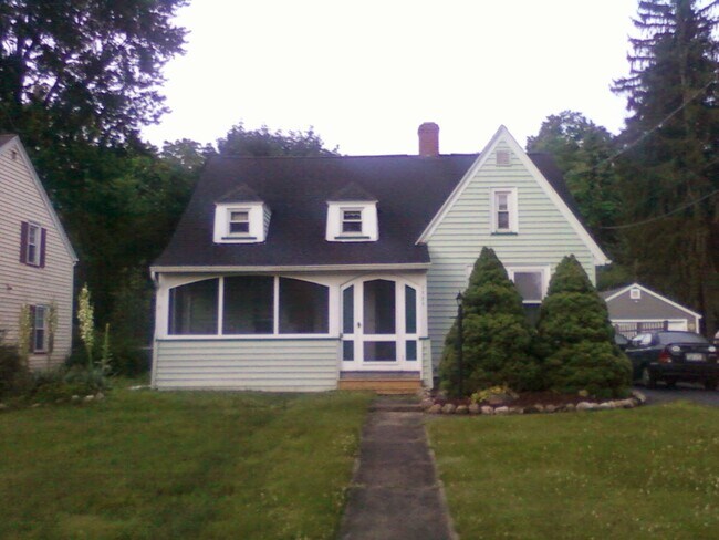 Foto del edificio - 1721 Blossom Rd