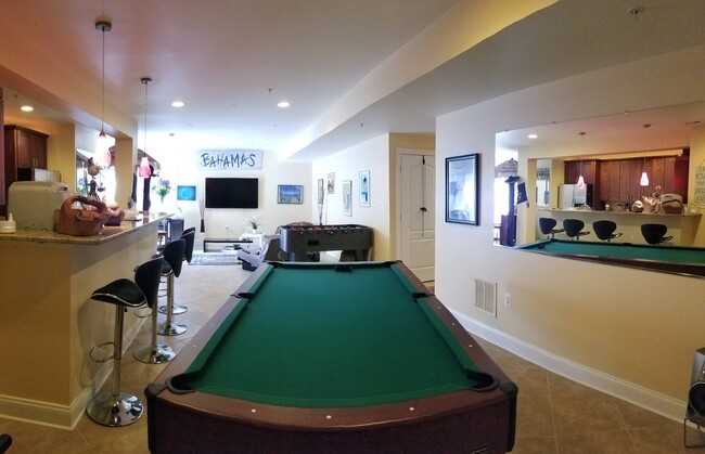 Foto del edificio - 16114 Nursery Ln