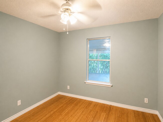 Foto del edificio - Great Home in South Austin - 78745 that backs to greenbelt