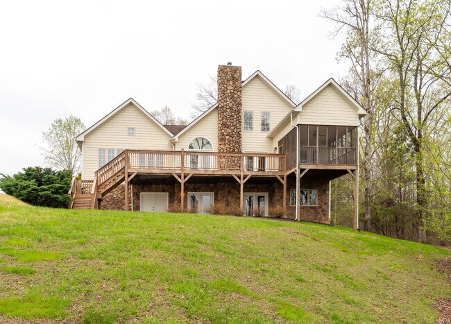 Building Photo - 2048 Boat Hook Ln