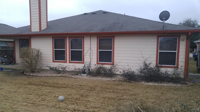 Foto del edificio - 413 Peaceful Haven Way