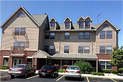 Foto principal - 4590 S Nicholson Ave