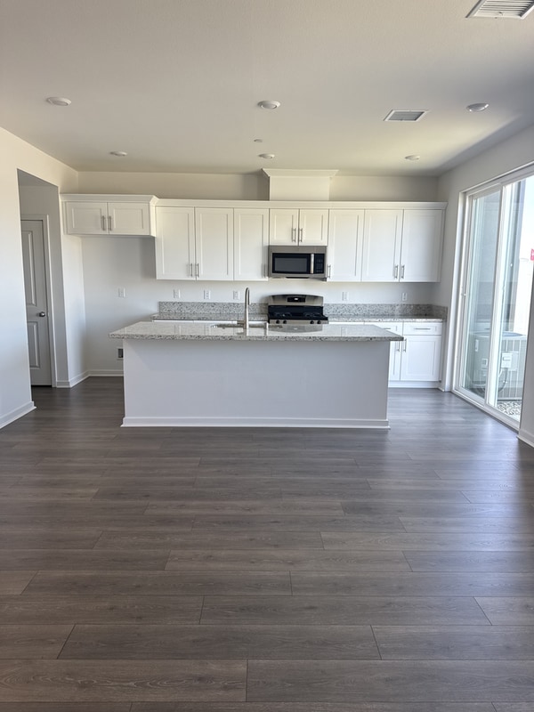 Building Photo - 32670 Ventura Ln