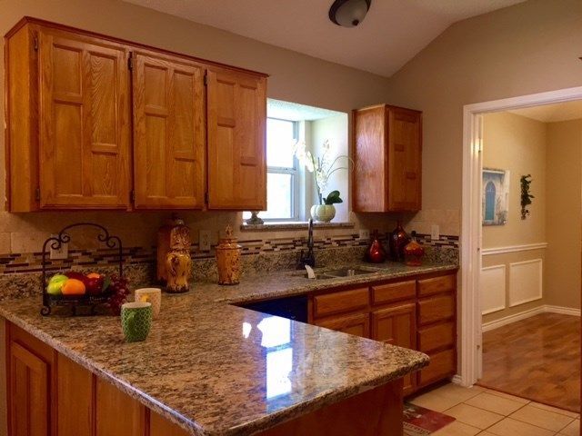 Foto del edificio - 9210 Barton Creek Dr
