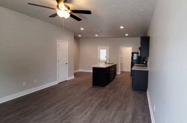 Foto del edificio - 5395 Weaver Rd