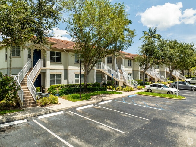 Building Photo - Melrose Apartments