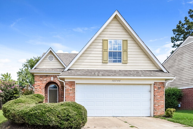 Building Photo - 10746 Pecan View Dr