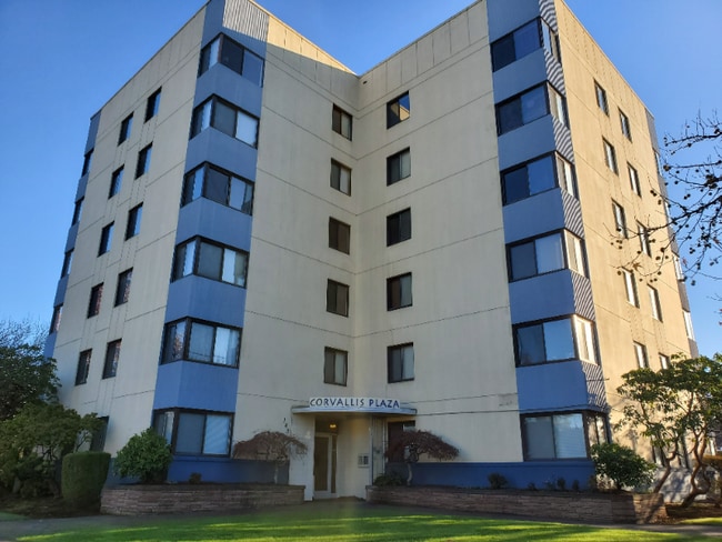 Building Photo - 145 NW 16th St