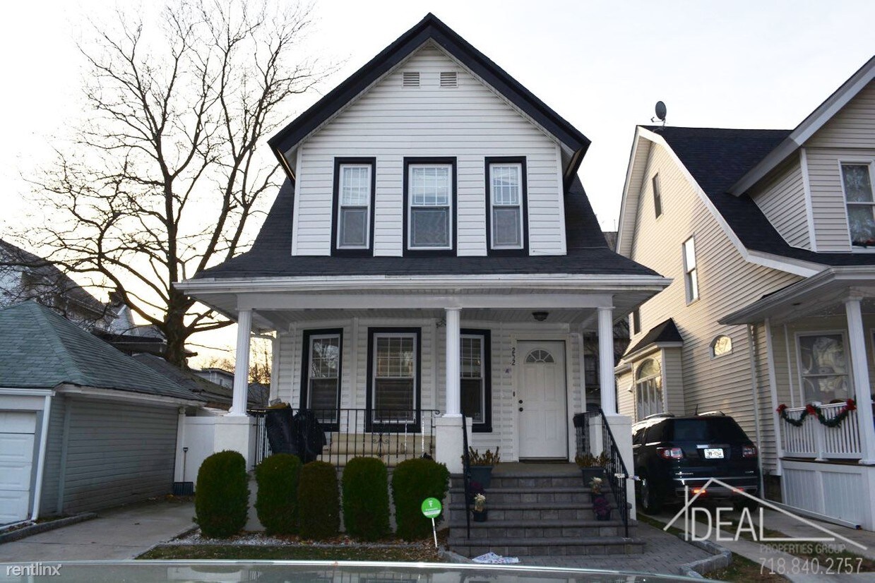 Primary Photo - 269 E 3rd St