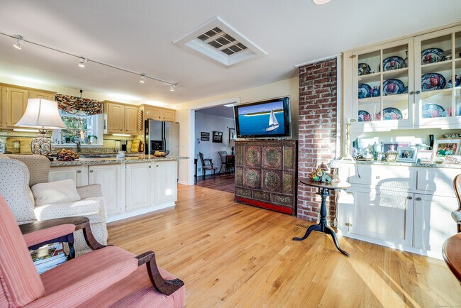 Foto del edificio - 58 Sill Ln