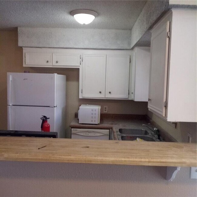 Foto del edificio - 210 N Vanderveer St