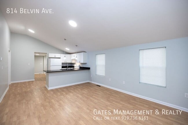Building Photo - 814 Belvin Ave