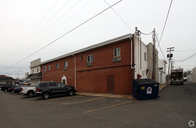 Building Photo - 21720 Great Mills Rd