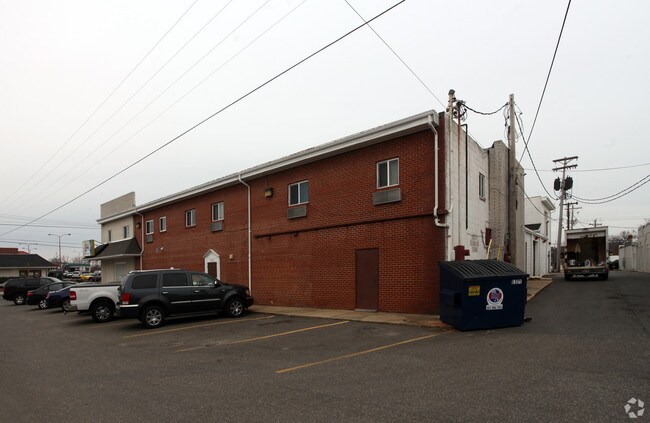 Foto del edificio - 21720 Great Mills Rd