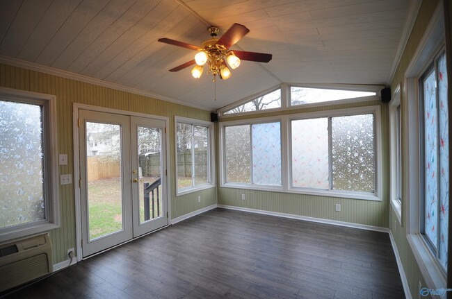 Foto del edificio - 1071 Sandy Springs Rd NW