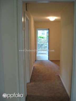 Building Photo - 57 W 36th Ave