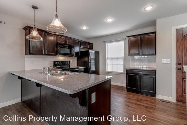 Foto del edificio - 4 br, 2.5 bath House - 2302 W Deerbrooke T...