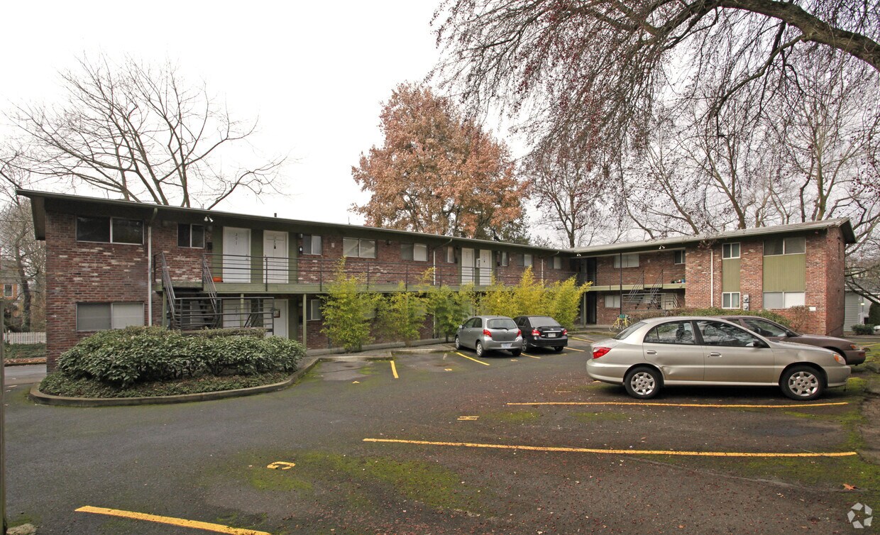 Foto principal - 1800 Stark Apartments