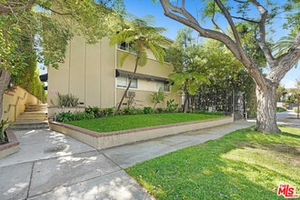 Building Photo - 525 N Sweetzer Ave