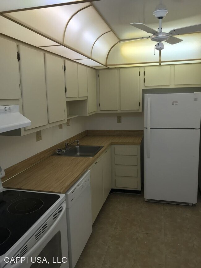 Foto del edificio - 2 br, 2 bath House - 7650 W McNab Road #206