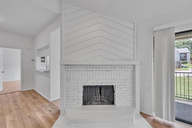 Foto del edificio - 6034 Stoneybrook Dr