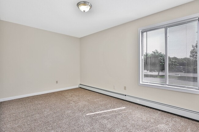 Eagle Pointe Bedroom Closet & Bathroom - Eagle Pointe Apartments