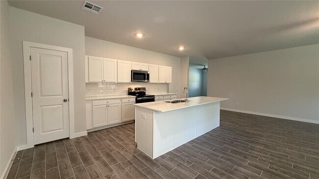 Foto del edificio - 17860 Lantana Loop