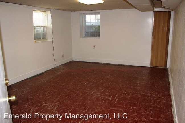 Building Photo - 819 N 8th St