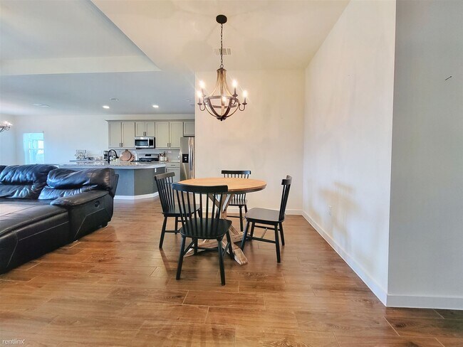 Building Photo - 3 br, 2 bath House - 105 Fire Wheel Pass