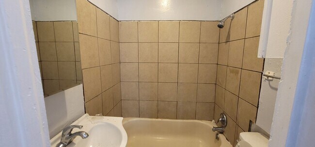 Foto del edificio - Nice 1 bedroom back home