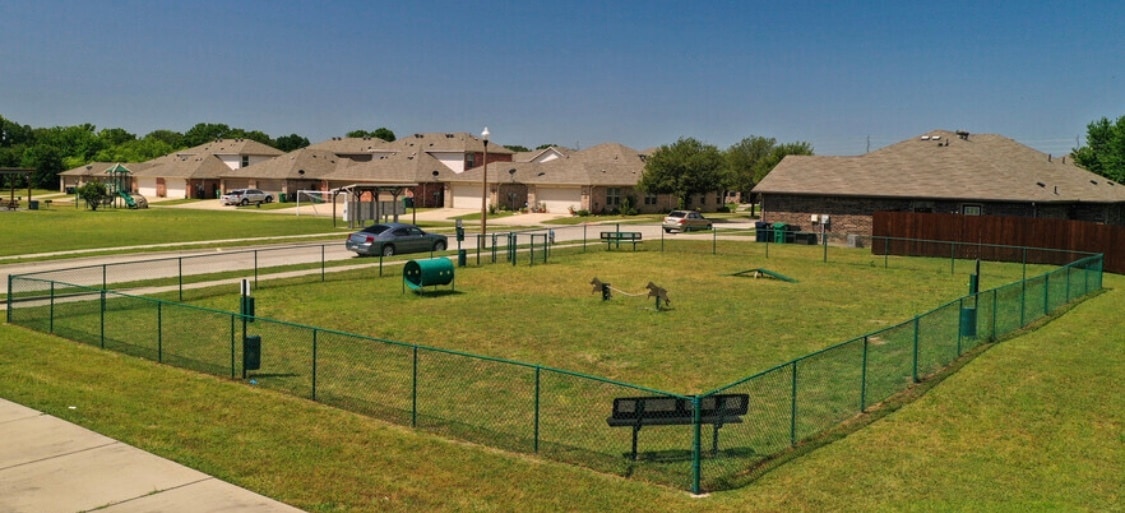 Primary Photo - 3301 Wagon Trail Dr