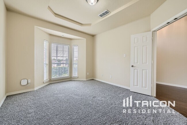 Foto del edificio - 5001 Pallas Ct