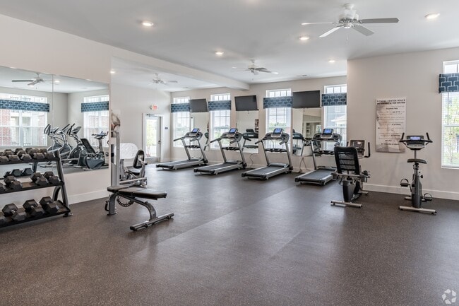 Building Photo - Valencia on Avery