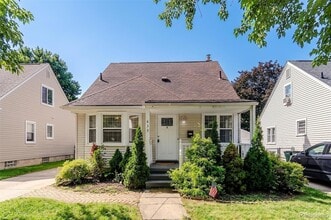 Building Photo - 633 N Dorchester Ave