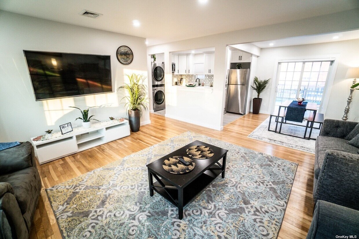 Foto principal - 30 Barrymore Blvd