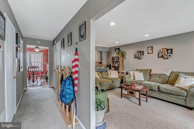 Foto del edificio - 1677 Brice Ct