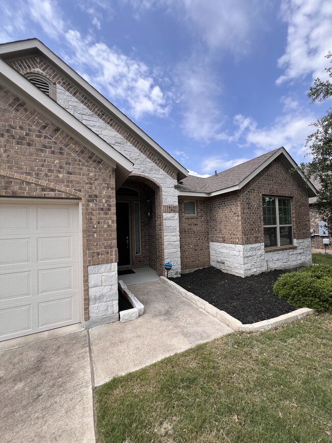 Foto del edificio - 2809 Rabbit Creek Dr