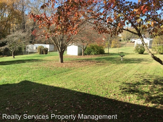 Building Photo - 3 br, 1 bath House - 4513 Brooklawn Circle