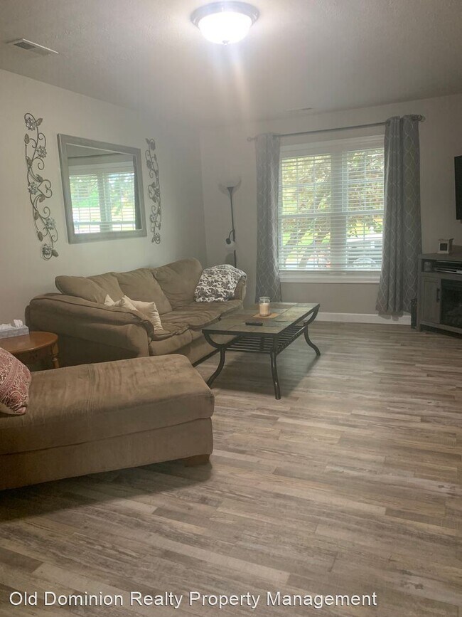 Building Photo - 3 br, 2.5 bath House - 3049 Taylor Spring ...