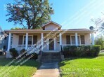 Primary Photo - Charming 2 Bedroom Duplex - Lawn Care Prov...
