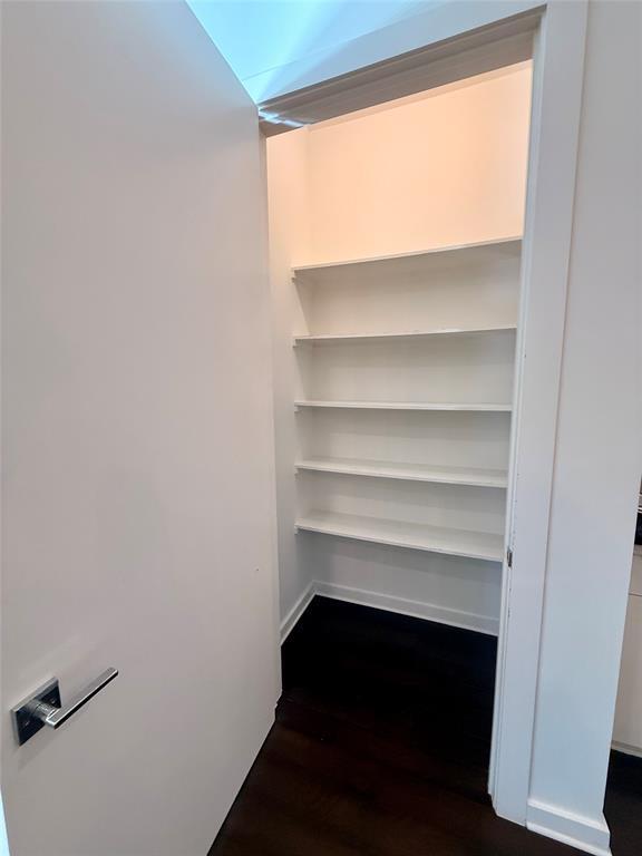 Foto del edificio - 207 W Johanna St