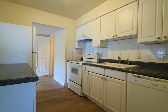 Foto del edificio - 2834 25th Ave N
