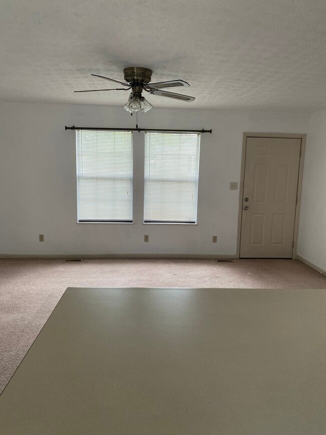 Building Photo - 229 Doughty Dr