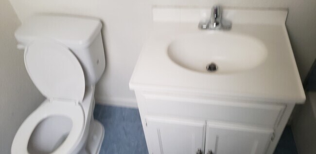 one bath - 232 Belmont Ave