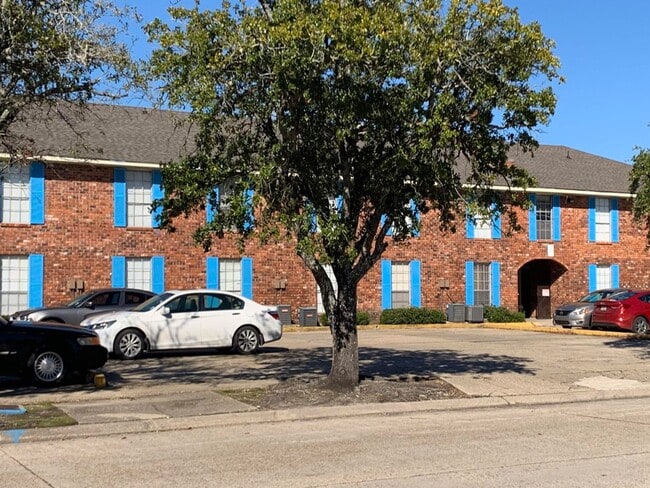 Building Photo - 6752 Titian Ave