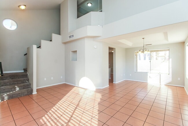 Foto del edificio - 1424 E Park Ave