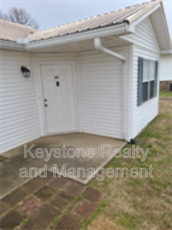 Building Photo - 0 296 Thompsonville Ln