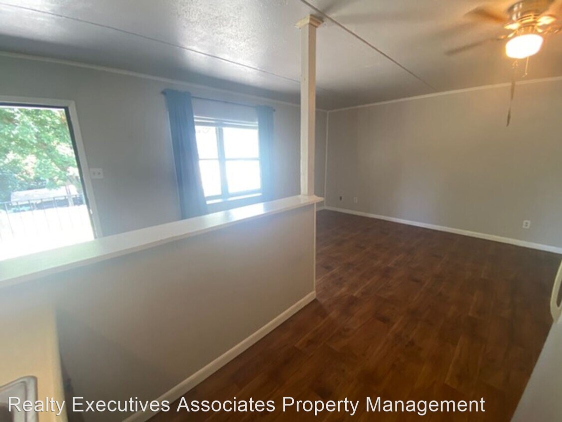Building Photo - 1 br, 1 bath House - 157 S. Magnolia St