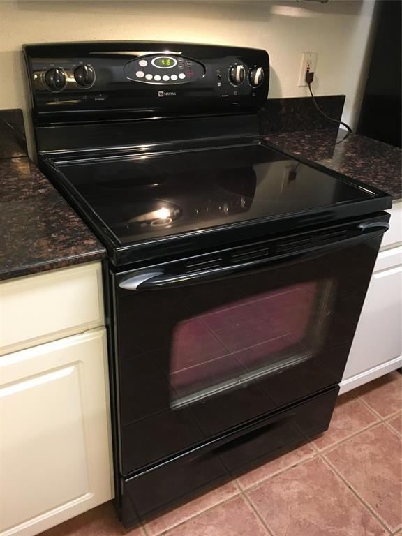 Building Photo - 1330 Old Spanish Trail